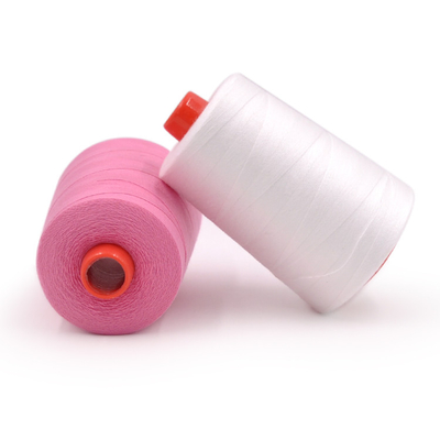 402 fil pour vêtements de couture écologique Multicolore en stock Fil pour machine à coudre en polyester à grande vitesse