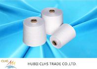 100% a fait du fil de couture tourné par fibre de polyester de Yizheng 40/2 50/2 60/2