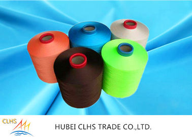 Différentes nuances de couleur Chine en gros 100% de polyester en papier tube de fil