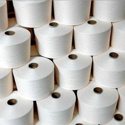 40 / Fil tourné par polyester 100% cru du blanc 2 sur le cône de papier pour le fil de couture