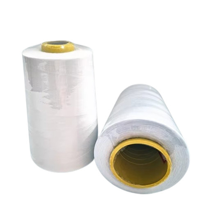 Le fil lumineux blanc/de noir de couture, blanc cru a tourné le fil de couture de polyester