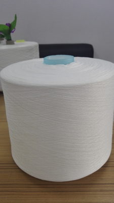 Les fils de polyester semi-solitaire à l'anneau 42/2 avec tube de teinture 5509220000