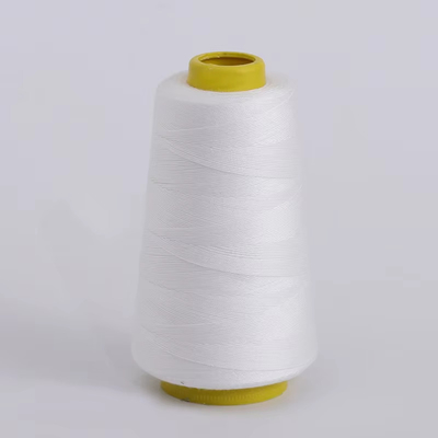 Fabrication en gros de fils de polyester à 100% en fils de polyester de fibres staple