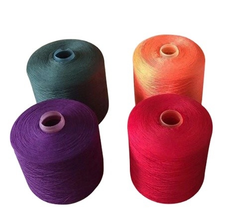 40/2 20/2 60/2 100% de polyester à l'anneau en fils teints pour les vêtements