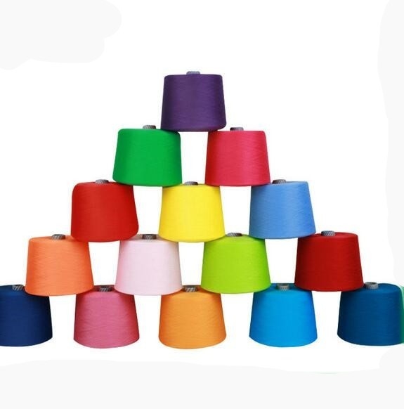 Fils teints 100% polyester filé 20/2, 30/2, 40/2 pour tricot et couture