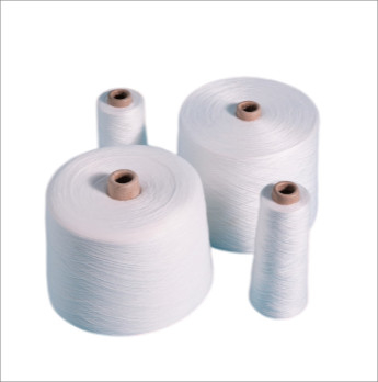 Fil tourné par anneau de papier de polyester de cône, poly fil tourné par blanc optique pour des sacs à main
