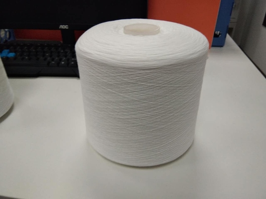 La ténacité élevée 62/3Semi alourdissent rétrécissement de torsion des fils de polyesters Z le bas pour la couture